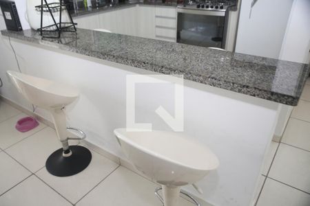 Apartamento para alugar com 94m², 2 quartos e 2 vagasCozinha 