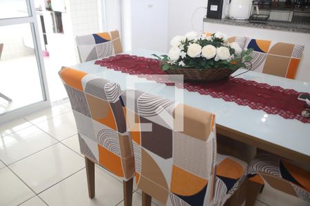 Sala de apartamento para alugar com 2 quartos, 94m² em Guilhermina, Praia Grande