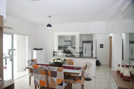 Sala de apartamento para alugar com 2 quartos, 94m² em Guilhermina, Praia Grande