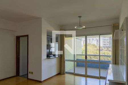 Sala de apartamento à venda com 2 quartos, 80m² em Santa Efigênia, Belo Horizonte