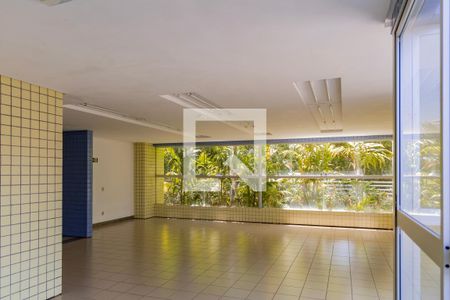 Apartamento à venda com 80m², 2 quartos e 1 vagaÁrea comum