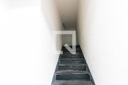 Apartamento para alugar com 37m², 1 quarto e sem vagaEscadas