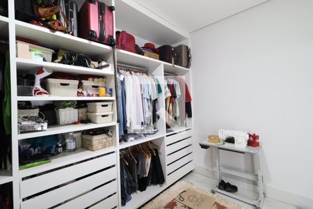 Apartamento para alugar com 230m², 3 quartos e 2 vagasCloset da suíte 2
