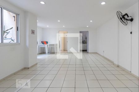 Apartamento para alugar com 55m², 2 quartos e 1 vaga Apartamento para alugar com 55m², 2 quartos e 1 vagaSalão de festas