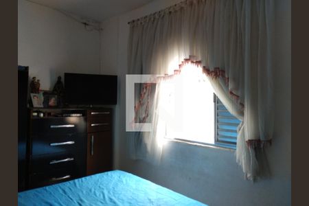 Casa à venda com 70m², 2 quartos e 2 vagasQuarto 2