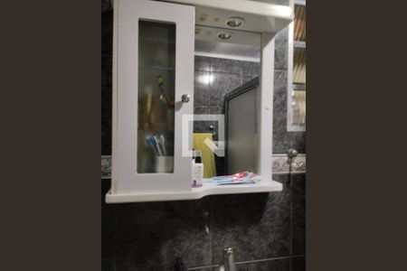 Casa à venda com 70m², 2 quartos e 2 vagasBanheiro 1