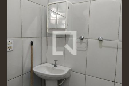 Casa à venda com 70m², 2 quartos e 2 vagasBanheiro 3