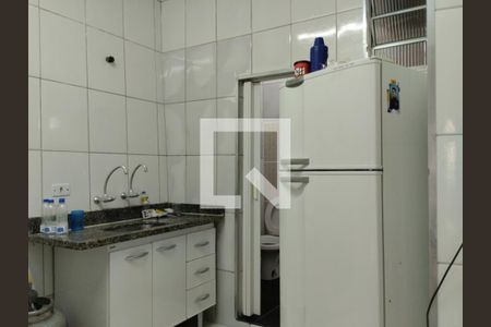 Casa à venda com 70m², 2 quartos e 2 vagasCozinha 2