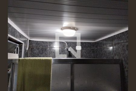 Casa à venda com 70m², 2 quartos e 2 vagasBanheiro 1