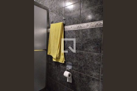 Casa à venda com 70m², 2 quartos e 2 vagasBanheiro 1