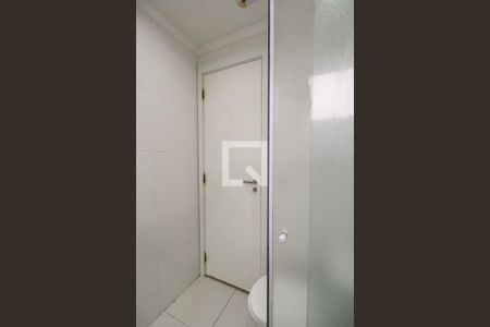 Apartamento à venda com 80m², 2 quartos e 2 vagas Apartamento à venda com 80m², 2 quartos e 2 vagasBanheiro da Suíte