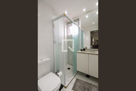 Apartamento à venda com 80m², 2 quartos e 2 vagas Apartamento à venda com 80m², 2 quartos e 2 vagasBanheiro da Suíte