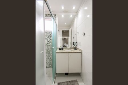 Apartamento à venda com 80m², 2 quartos e 2 vagas Apartamento à venda com 80m², 2 quartos e 2 vagasBanheiro da Suíte