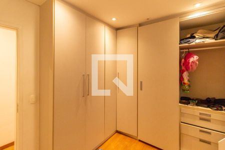 Casa à venda com 200m², 3 quartos e 2 vagasQuarto 2