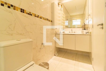 Casa à venda com 200m², 3 quartos e 2 vagasBanheiro do quarto 2