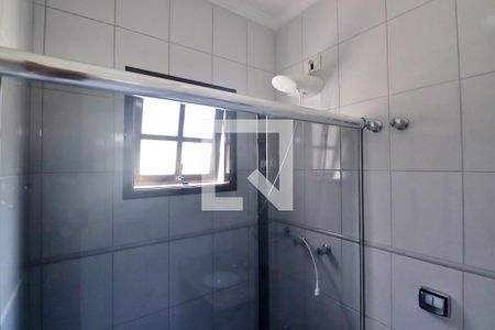 Casa à venda com 190m², 3 quartos e 3 vagasSuíte 2 - Banheiro