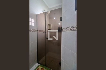 Casa à venda com 190m², 3 quartos e 3 vagasSuíte 1 - Banheiro