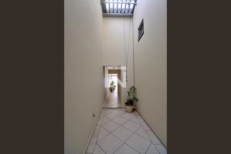 Casa à venda com 190m², 3 quartos e 3 vagasCorredor Lateral