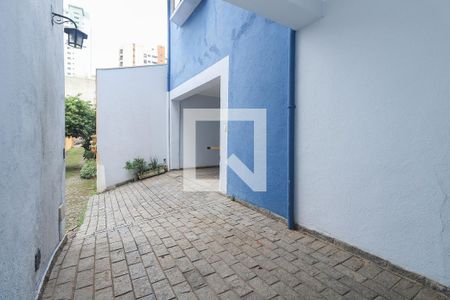 Casa à venda com 300m², 4 quartos e 2 vagas Casa à venda com 300m², 4 quartos e 2 vagasGaragem
