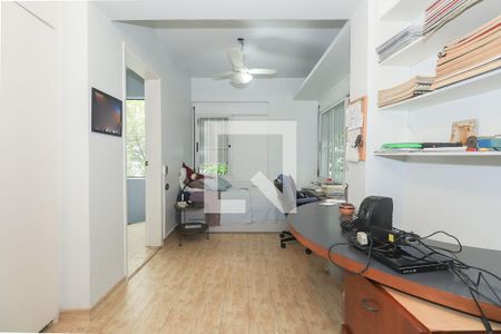 Casa à venda com 300m², 4 quartos e 2 vagas Casa à venda com 300m², 4 quartos e 2 vagasSuíte 2