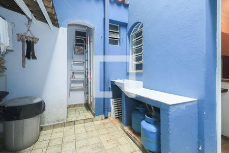 Casa à venda com 300m², 4 quartos e 2 vagas Casa à venda com 300m², 4 quartos e 2 vagasÁrea de Serviço