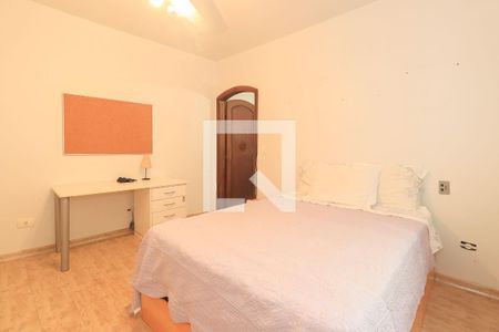 Casa à venda com 300m², 4 quartos e 2 vagas Casa à venda com 300m², 4 quartos e 2 vagasSuíte 3