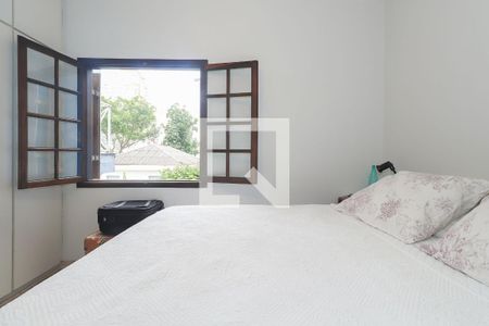 Casa à venda com 300m², 4 quartos e 2 vagas Casa à venda com 300m², 4 quartos e 2 vagasSuíte 1