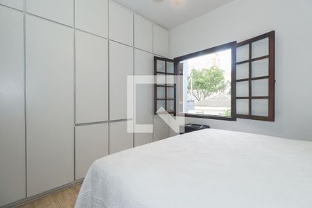 Casa à venda com 300m², 4 quartos e 2 vagas Casa à venda com 300m², 4 quartos e 2 vagasSuíte 1