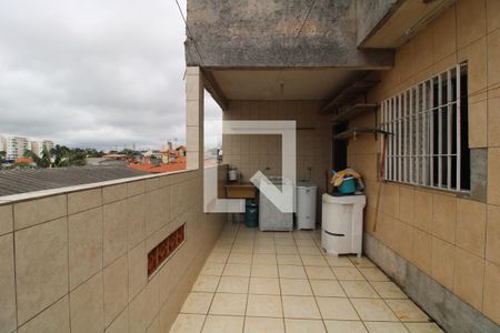 Casa à venda com 178m², 4 quartos e 2 vagasLavanderia