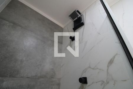 Apartamento à venda com 34m², 2 quartos e sem vagaChuveiro