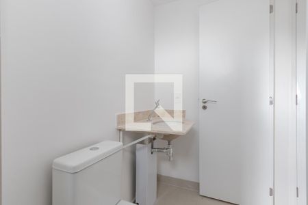 Apartamento à venda com 71m², 2 quartos e 1 vaga Apartamento à venda com 71m², 2 quartos e 1 vagaBanheiro da Suíte 2