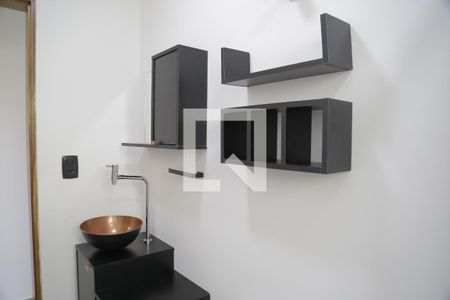 Banheiro de apartamento para alugar com 1 quarto, 40m² em Jardim Centenario, São Paulo