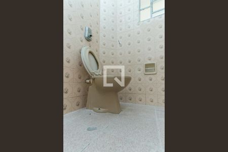 Casa para alugar com 239m², 3 quartos e 2 vagas Casa para alugar com 239m², 3 quartos e 2 vagasBanheiro