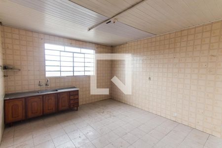 Casa para alugar com 239m², 3 quartos e 2 vagas Casa para alugar com 239m², 3 quartos e 2 vagasCozinha