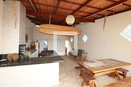 Casa à venda com 350m², 2 quartos e 2 vagasTerraço