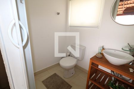 Casa à venda com 350m², 2 quartos e 2 vagasBanheiro 4 - Terraço