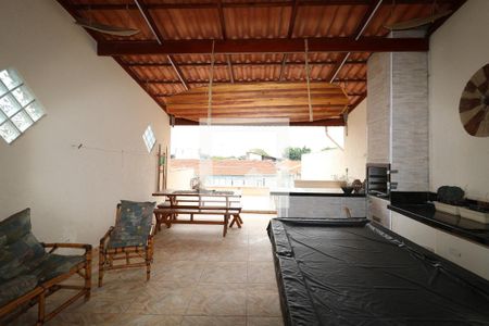 Casa à venda com 350m², 2 quartos e 2 vagasTerraço