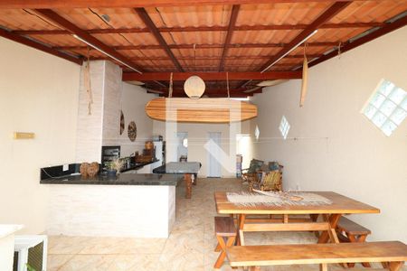 Casa à venda com 350m², 2 quartos e 2 vagasTerraço