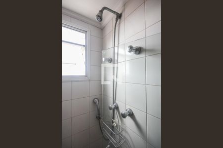 Apartamento para alugar com 136m², 3 quartos e 3 vagas Apartamento para alugar com 136m², 3 quartos e 3 vagasChuveiro do Banheiro