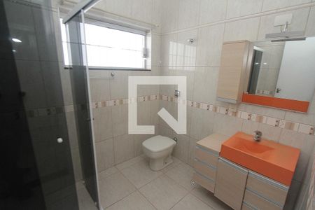 Casa à venda com 160m², 3 quartos e 8 vagasBanheiro