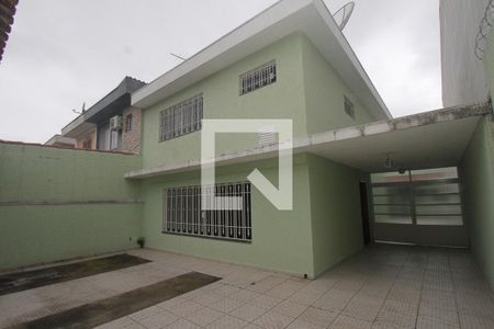 Casa à venda com 160m², 3 quartos e 8 vagasFachada