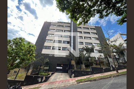 Apartamento à venda com 400m², 4 quartos e 4 vagas Apartamento à venda com 400m², 4 quartos e 4 vagasFachada do Prédio