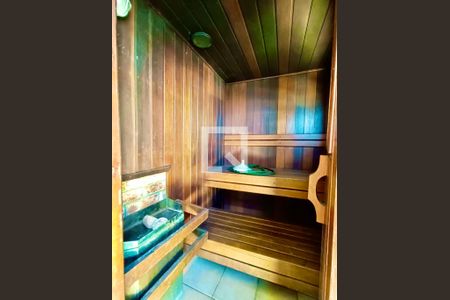 Apartamento à venda com 330m², 4 quartos e 2 vagas Apartamento à venda com 330m², 4 quartos e 2 vagasTerraço sauna