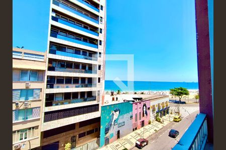 Apartamento à venda com 330m², 4 quartos e 2 vagas Apartamento à venda com 330m², 4 quartos e 2 vagasSuíte vista