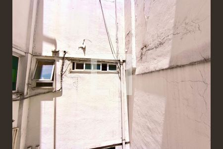 Apartamento à venda com 330m², 4 quartos e 2 vagas Apartamento à venda com 330m², 4 quartos e 2 vagasQuarto serviço vista