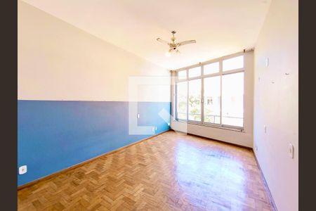 Apartamento à venda com 330m², 4 quartos e 2 vagas Apartamento à venda com 330m², 4 quartos e 2 vagasQuarto 1