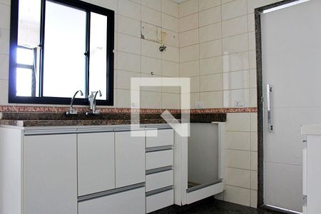 Apartamento à venda com 86m², 3 quartos e 2 vagasCozinha