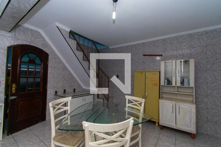 Sala de casa para alugar com 2 quartos, 68m² em Parque São Rafael, São Paulo