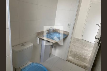 Apartamento à venda com 82m², 2 quartos e 1 vaga Apartamento à venda com 82m², 2 quartos e 1 vagaBanheiro da Suíte