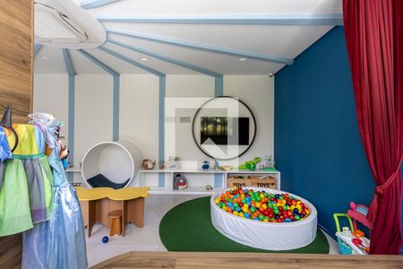 Apartamento à venda com 150m², 3 quartos e 2 vagas Apartamento à venda com 150m², 3 quartos e 2 vagasÁrea Comum